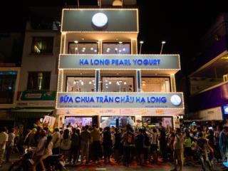 Bán siêu phẩm ngang 10m mặt tiền lương định cũa  thủ đức  hầm, 3 tầng  hđt 400tr/th  95 tỷ