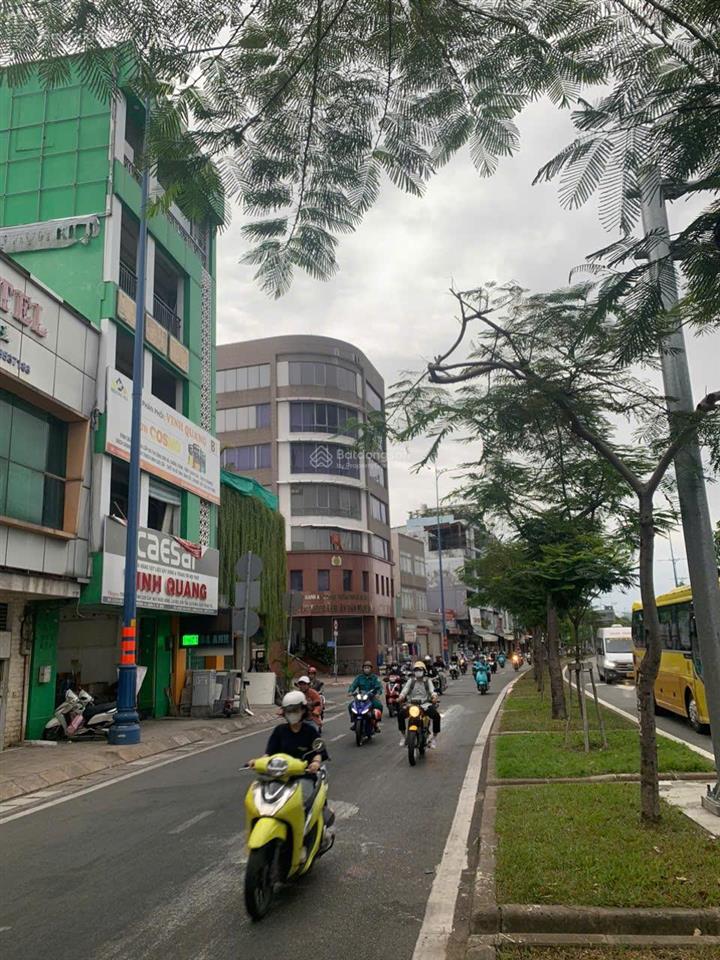 Chính chủ bán nhà mt võ văn kiệt  quận 5  (6.8x15)  5 tầng  hdt 30 triệu/th  bán 20 tỷ