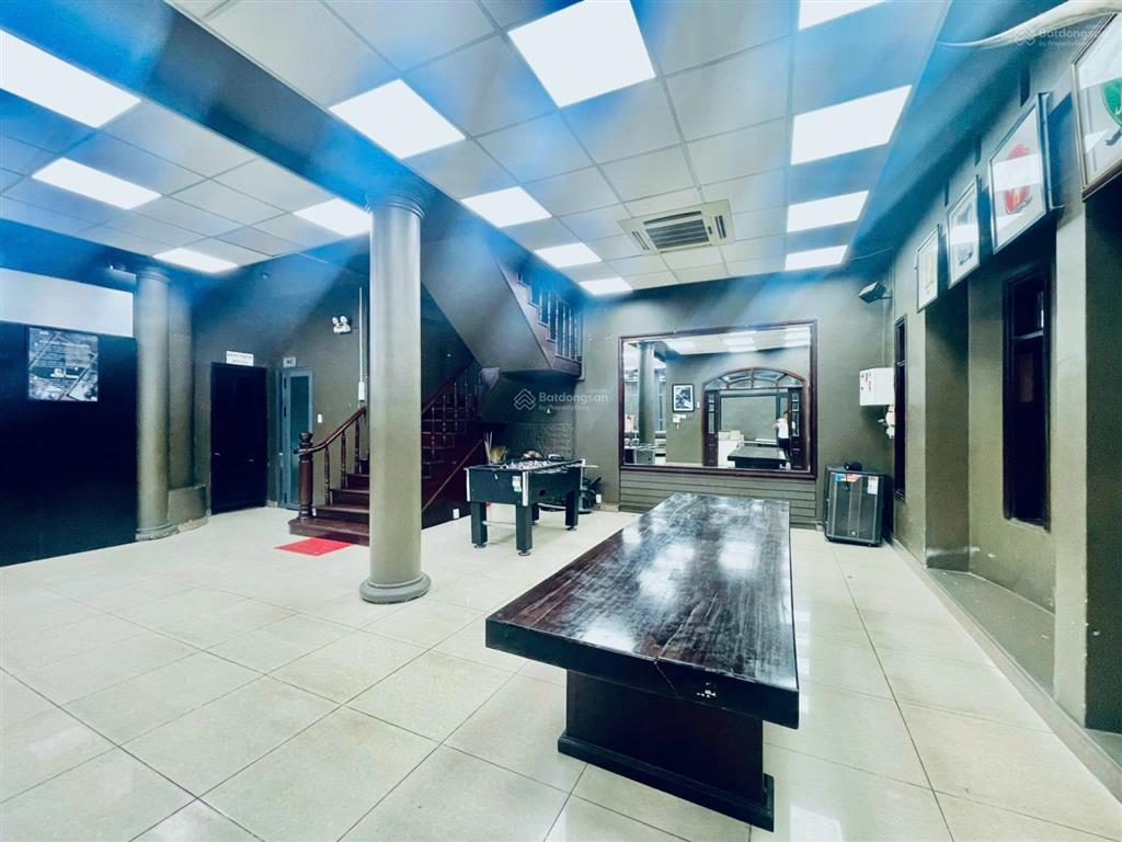 Bán nhà bề ngang 15m .phường 7 gò vấp  3 tầng hđt 100tr/th bán 39 tỷ