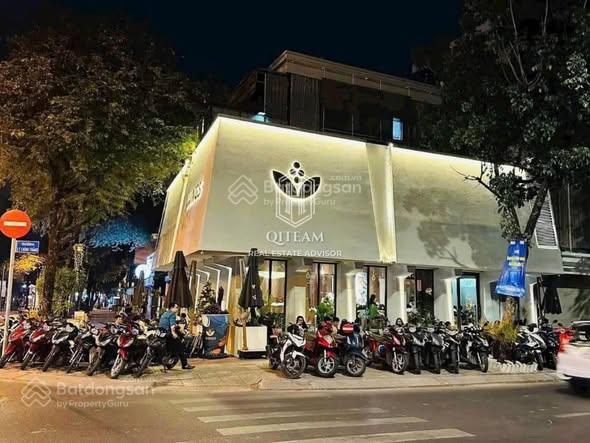 Bán nhà góc 2mt siêu vip tân hương, quận tân phú (13x17m)  hdt 180tr/th  bán 62 tỷ