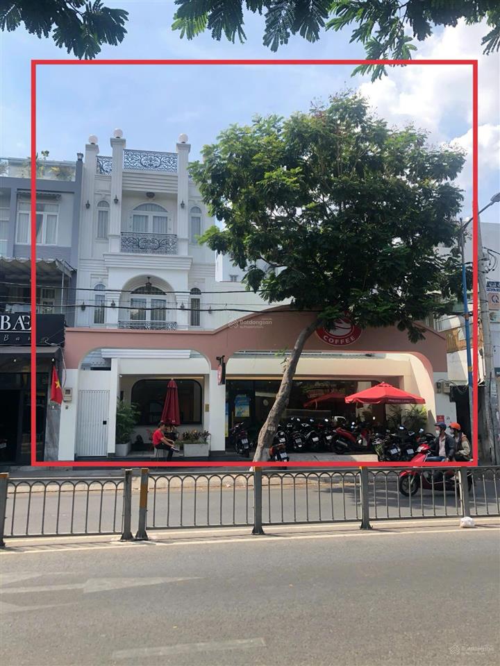 Bán nhà siêu khan hiếm góc 2mt  quận tân phú  (14x17.5)  4 tầng  hđ thuê 80tr/th  bán 28 tỷ