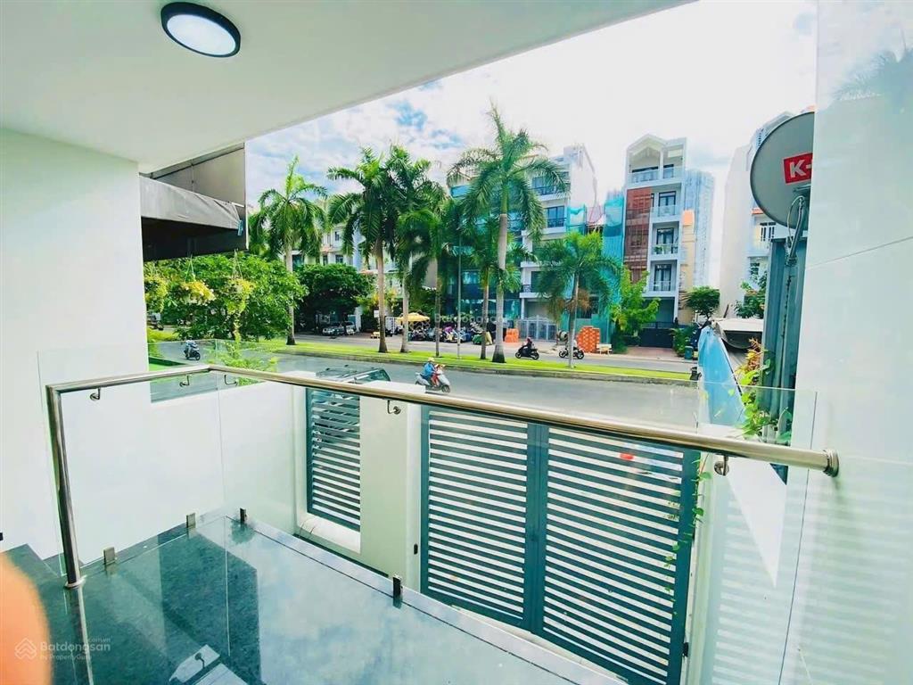 Bán nhà mặt tiền siêu hiếm hoàng trọng mậu  quận 7  (5x20)  hầm 4 tầng  hđ 80tr/th  bán 36 tỷ