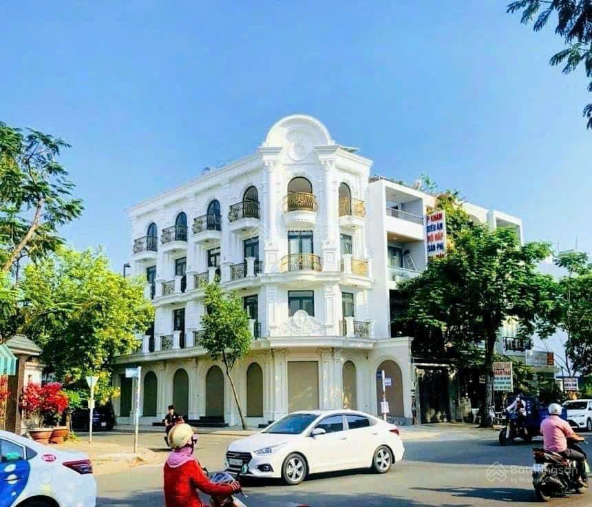 Bán nhà góc 2mt đường 41, quận 7  (5x22m)  4 tầng  hđt 100tr/th  bán 36 tỷ