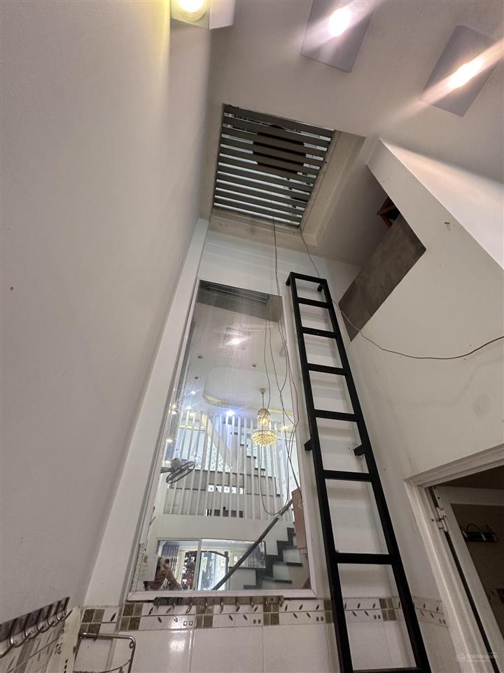 Chính chủ cần bán nhà mặt tiền sát cạnh aeon mall tân phú  nở hậu thông xe tứ phía  bình tân