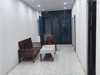 Bán nhà 3 ngủ , xen kẹt, không quy hoạch, cổ nhuế 2, giá chỉ nhỉnh 2 tỷ