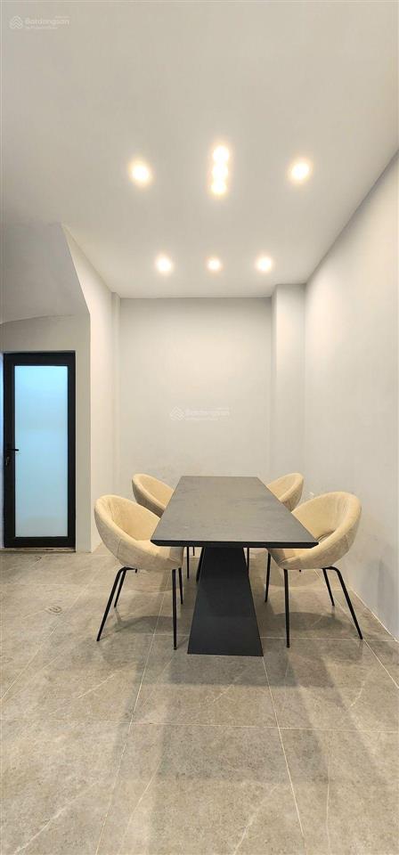 Nguyễn thị định nhà đẹp gần phố sân riêng thoáng sáng hàng hiếm 5 tầng giá nào cũng chốt