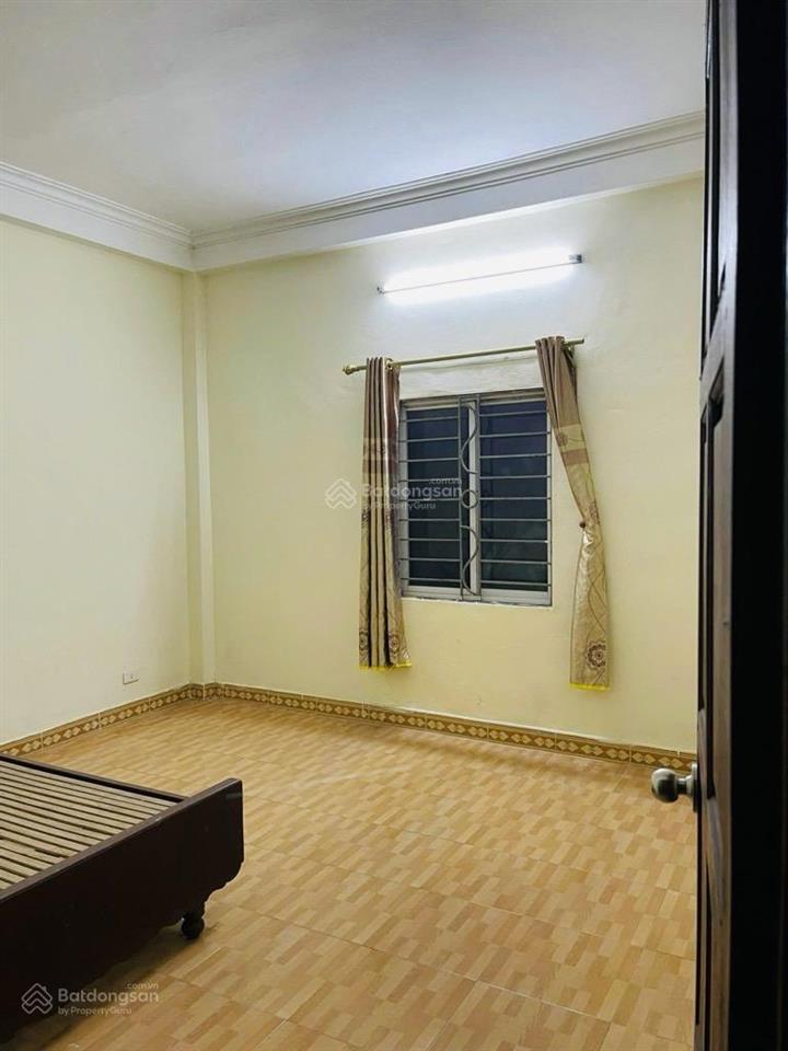 Giá nào cũng bán chủ thiện chí giảm sâu. 3 tầng diện tích 60m2 giá 8,5 tỷ. ô tô qua nhà bắc từ liêm