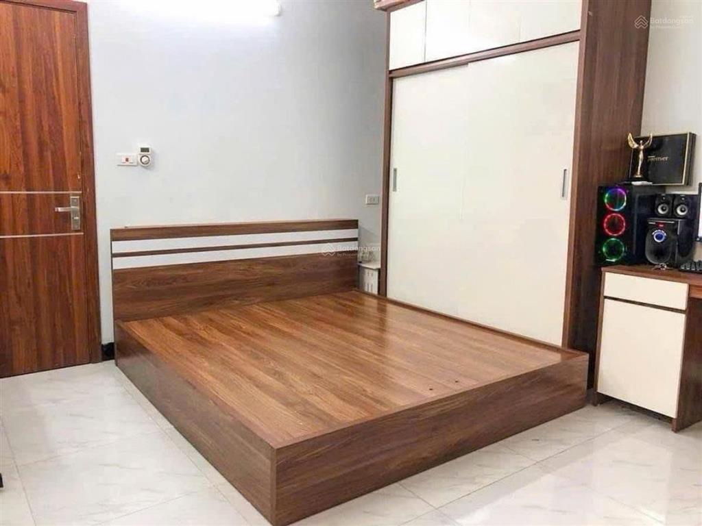 Chủ cần tiền bán gấp căn hộ dịch vụ 20 phòng khép kín, thang máy, giá 16,5 tỷ, tăng thiết giáp