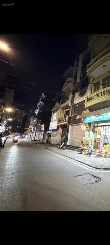 Chủ cần tiền bán gấp căn hộ dịch vụ 20 phòng khép kín, thang máy, giá 16,5 tỷ, tăng thiết giáp