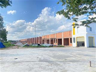 Lô góc 2 mt đường 25m tại kdc 5f the aura