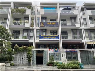 Bán nhà phố giá $ 22 tỷ có tl lối thông hành hiếm có. vị trí đẹp có tại kdt vạn phúc city, thủ đức