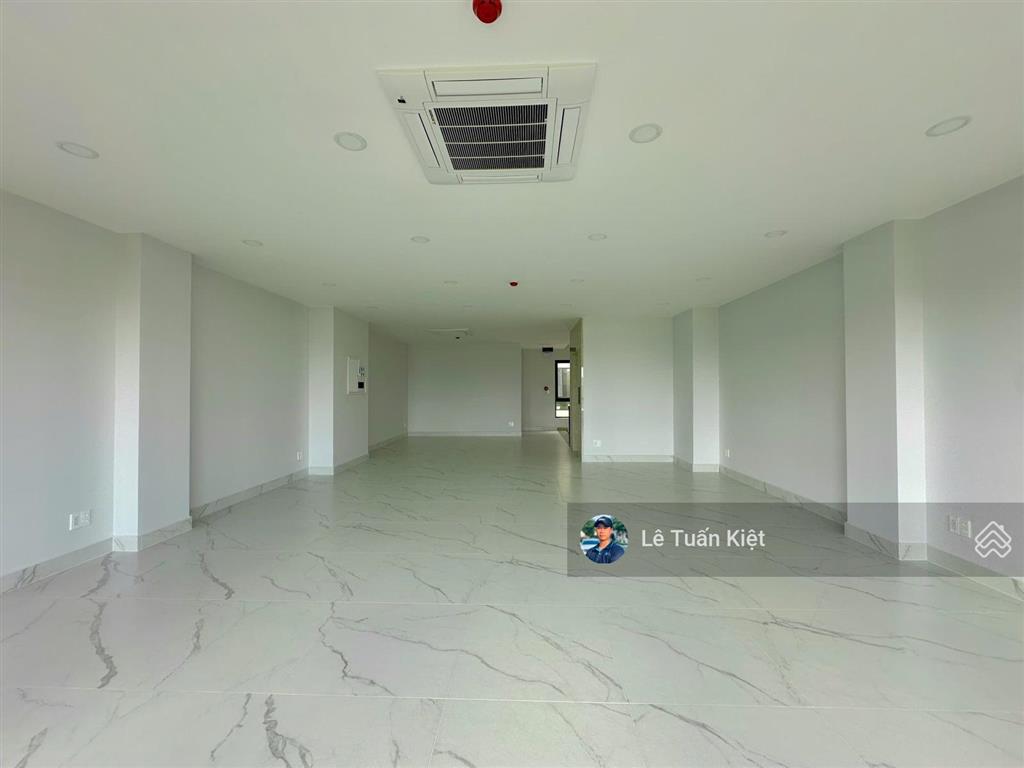 Cho thuê nguyên căn hoàn thiện mới. giá 90tr/tháng có hệ thống pccc. tại kdt vạn phúc city, thủ đức