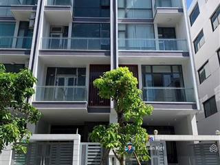 Siêu phẩm nhà phố giá bán 22.5 tỷ. vị trí toạ lạc đắc địa thoáng mát. tại kdt vạn phúc city.