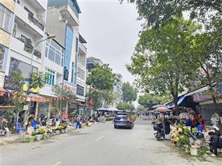 Bán gấp nhà mp văn la  hà đông. 50m2  5 tầng  kinh doanh đẳng cấp  giá rẻ đầu tư.