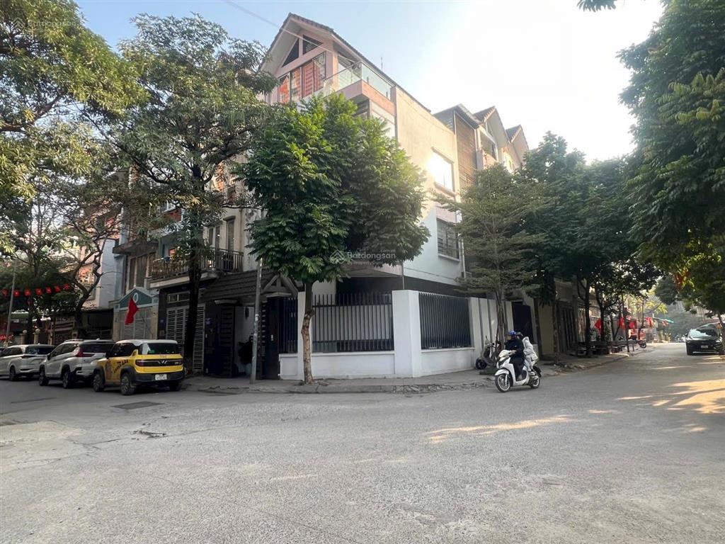 Bán gấp bt cạnh làng việt kiều châu âu, 115m, 5 tầng, ô tô tránh, kinh doanh