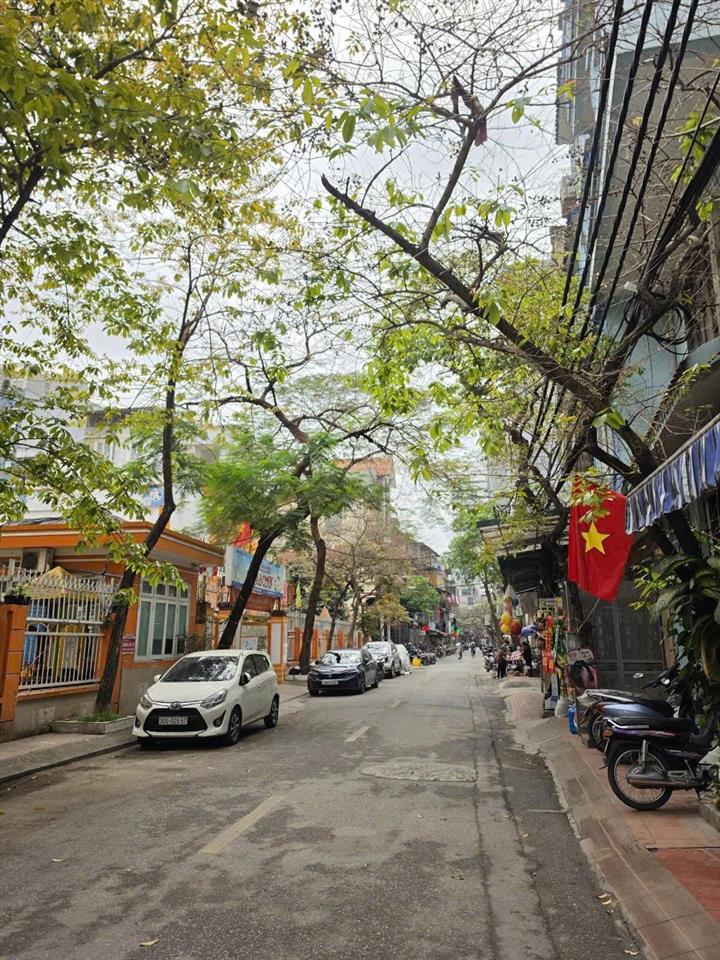 Siêu phẩm mặt phố kinh doanh 72m2 mỗ lao  hà đông  lô góc 3 mặt thoáng cực hiếm, 2 mặt ô tô tránh