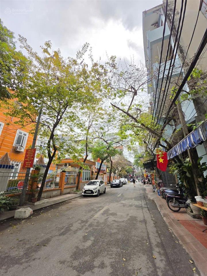 Siêu phẩm mặt phố kinh doanh 72m2 mỗ lao  hà đông  lô góc 3 mặt thoáng cực hiếm, 2 mặt ô tô tránh