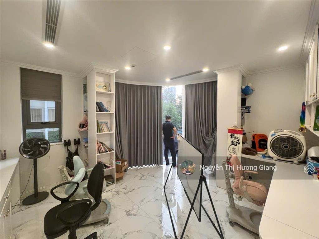 Bán gấp lô góc kđt văn quán, hà đông, 85m2, 6 tầng thang máy, mt18m, ô tô tránh vỉa hè kinh doanh