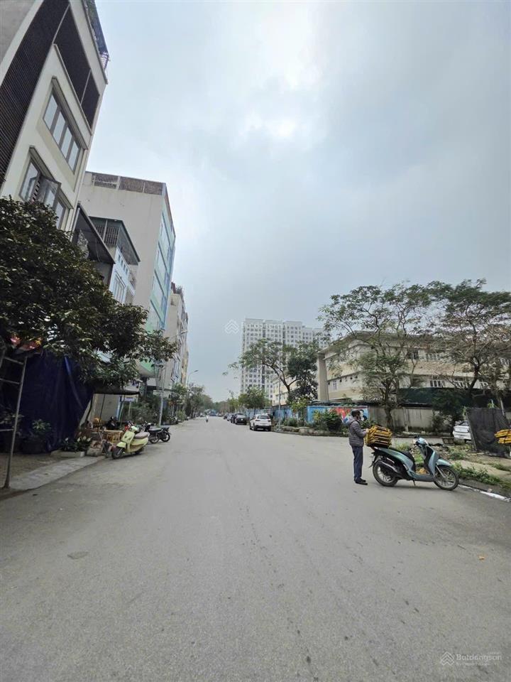 Chủ nhà giảm sốc 5 tỷ/lô đất đấu giá kiến hưng  hà đông 90m  mt8.2m  ô tô tránh vỉa hè