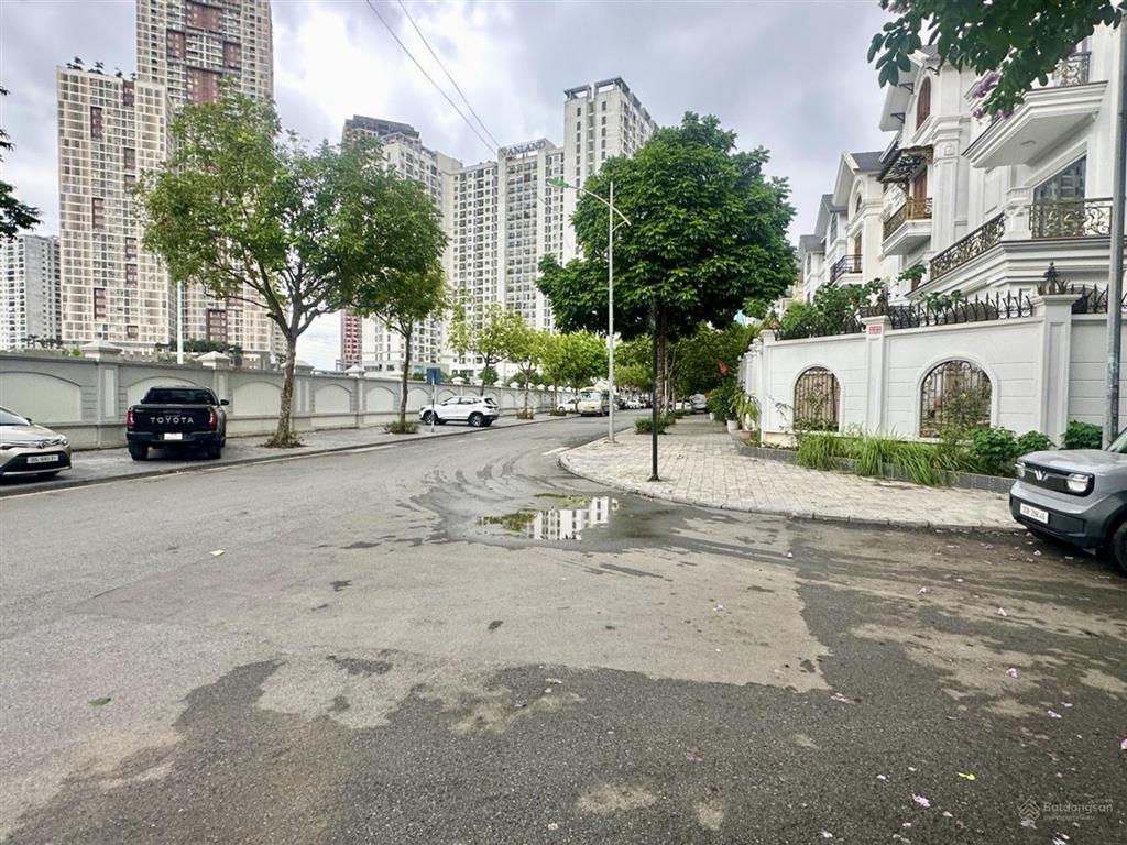 Biệt thự sân vườn lô góc kđt mới dương nội, hà đông 215m, 4 tầng, mt12m, fo cực hiếm, kinh doanh
