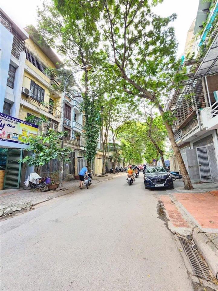 Chủ cần tiền bán gấp lk văn quán, hà đông, 75m, 5 tầng, đối diện trường học victory, kinh doanh