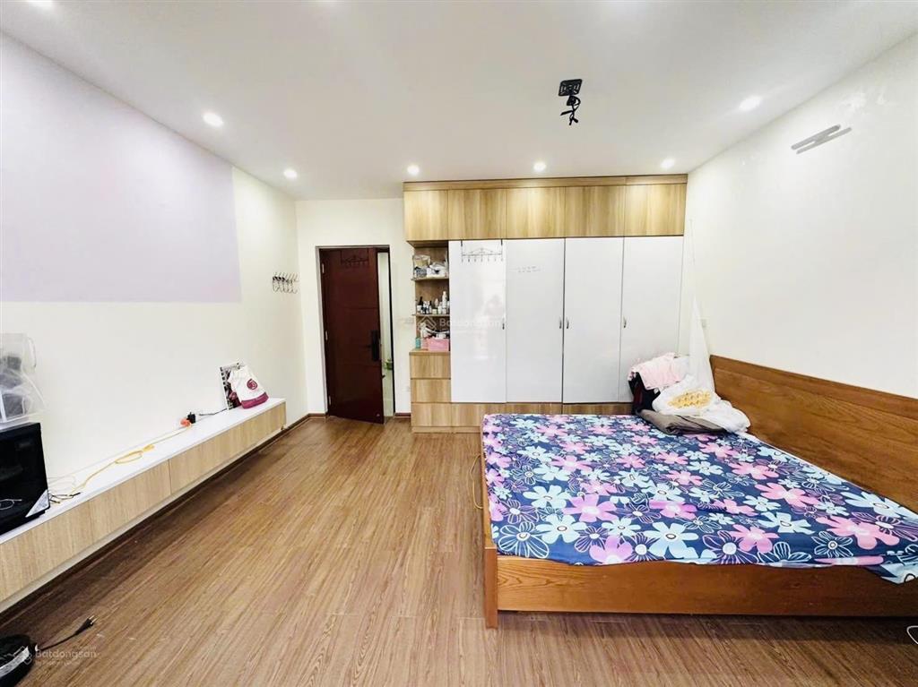 Chủ giảm gấp  bán liền kề văn phú gần tháp đồng hồ  70m2 5 tầng  ô tô tránh  nhỉnh 18 t
