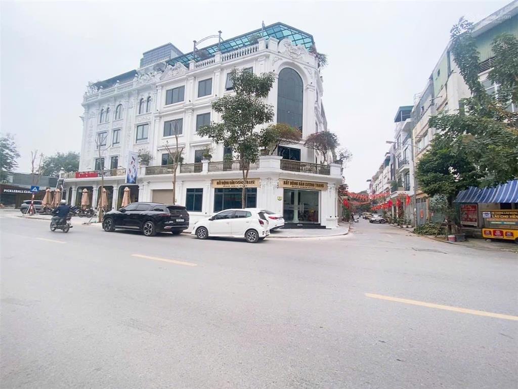 Chủ giảm gấp  bán liền kề văn phú gần tháp đồng hồ  70m2 5 tầng  ô tô tránh  nhỉnh 18 t