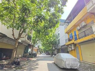 Cần tiền bán gấp nhà c4 dv dương nội, hà đông, chỉ nhỉnh 11 tỷ.