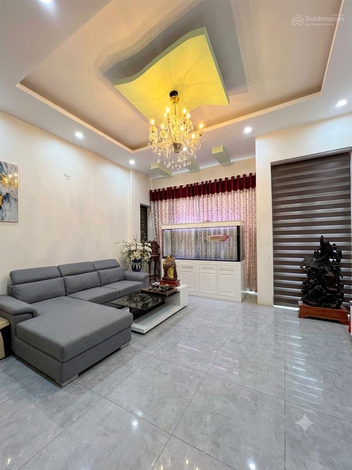 Chủ ngộp nặng giảm sâu 6 tỷ phân lô dv xa la  hà đông 50m, 6 tầng, mt5m