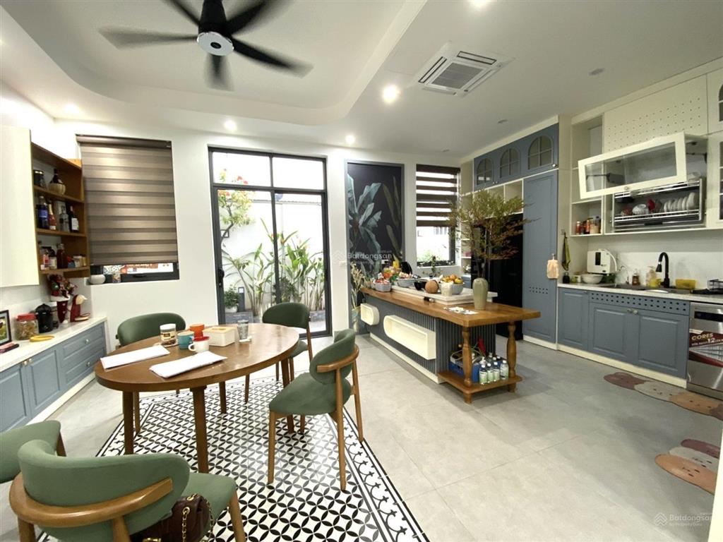 Bán biệt thự sân vườn dương nội  hà đông 200m  mt10m  3 mặt thoáng  4 tầng full nội thất