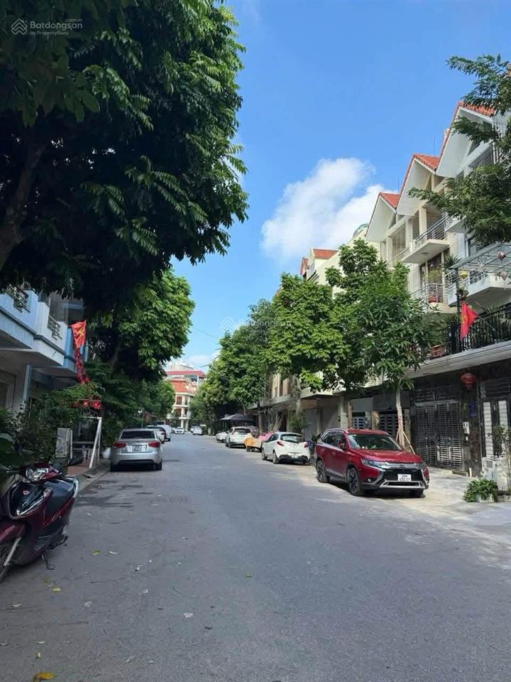 Bán nhà lk kđt nam la khê  hà đông 60m, 4 tầng, mt4m quanh 13 tỷ. trục chính đường 20m, vỉa hè