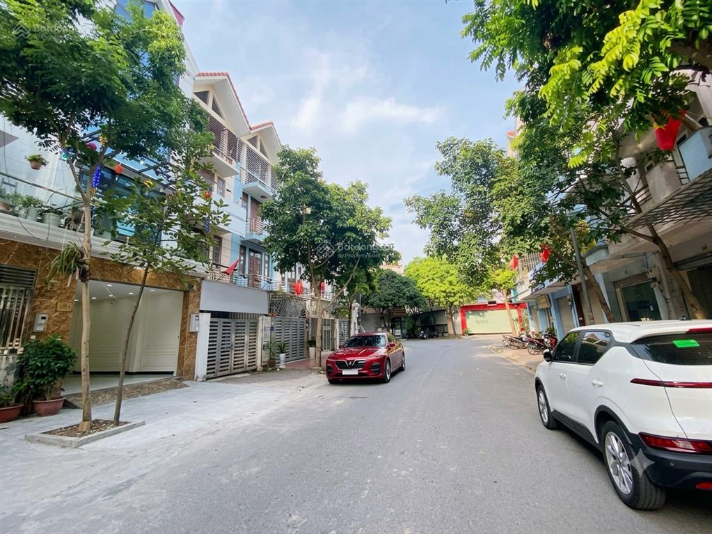 Bán nhà lk kđt nam la khê  hà đông 60m, 4 tầng, mt4m quanh 13 tỷ. trục chính đường 20m, vỉa hè