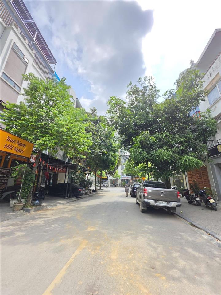 Chủ thiếu tiền gấp bán nhà lk kđt văn phú, hà đông ~ 70m2 | 4 tầng | mặt tiền 4.5m giá nhỉnh 16 tỷ