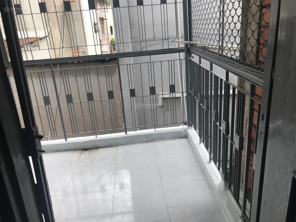 Cho thuê nhà trung tâm quận 1 chỉ 8tr/tháng sát công viên tao đàn, rạp phim nhà thi đấu nguyễn du