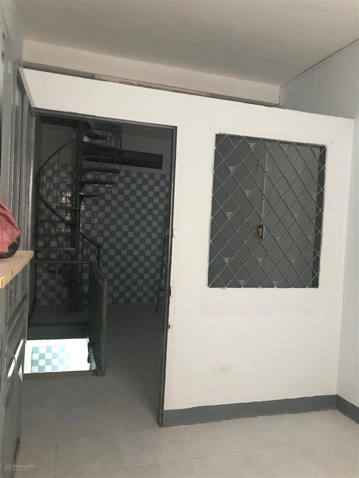 Cho thuê nhà trung tâm quận 1 chỉ 8tr/tháng sát công viên tao đàn, rạp phim nhà thi đấu nguyễn du
