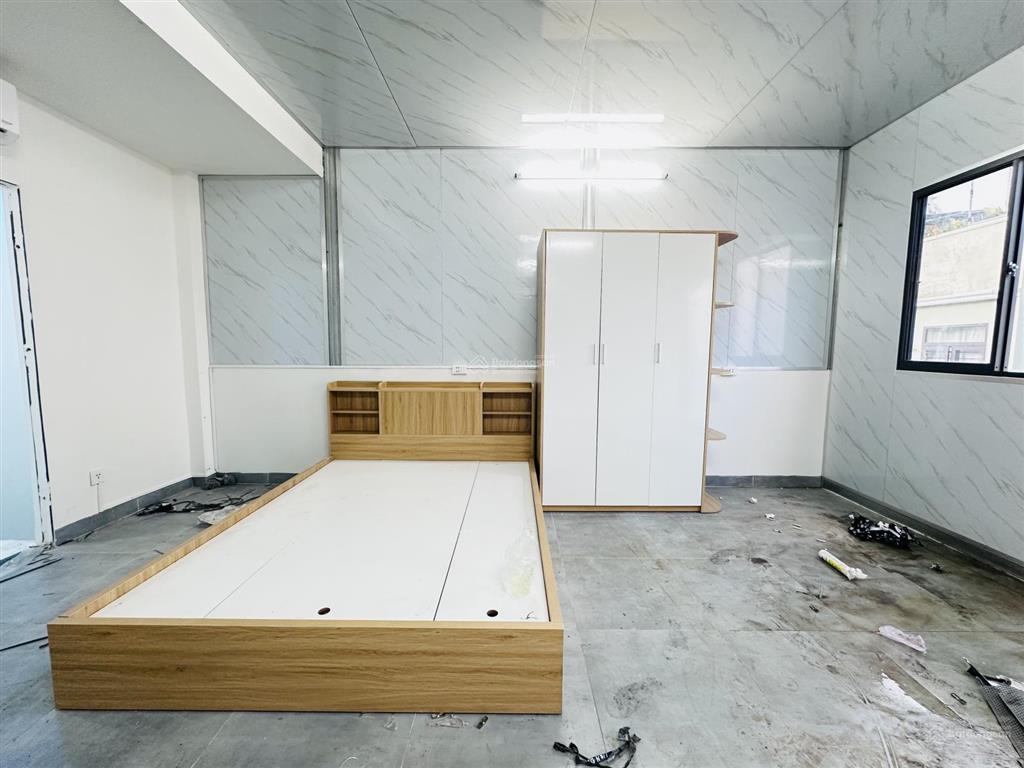 Cho thuê phòng studio  ban công riêng  đầy đủ nội thất  nhà mới làm xong