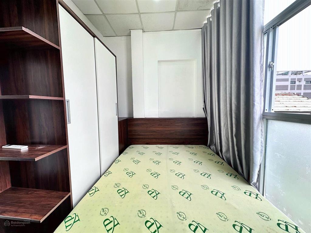 Cho thuê căn 02 phòng ngủ  1 phòng bếp  thang máy tận phòng  đầy đủ nội thất  giờ tự do