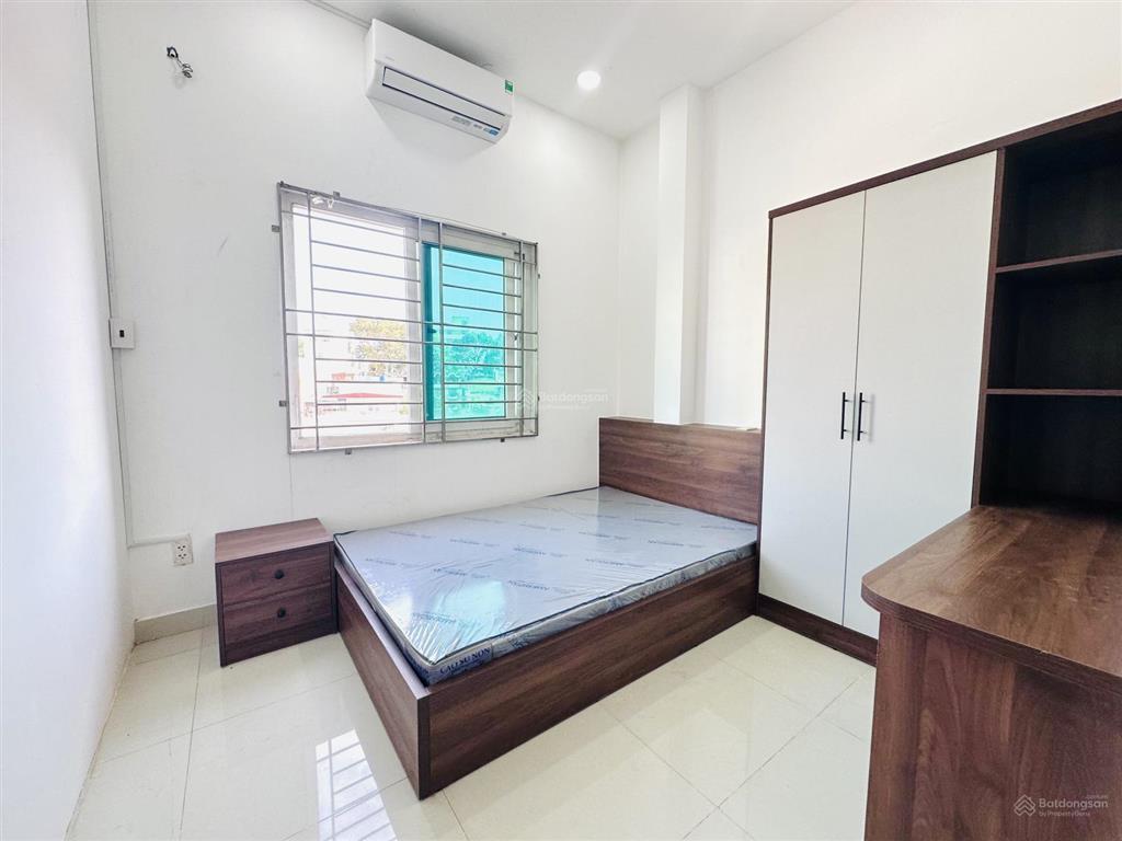 Cho thuê căn hộ 02 phòng ngủ  01 phòng bếp  có thang máy  giờ tự do