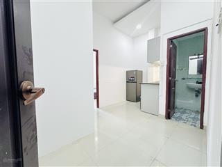 Cho thuê căn hộ 02 phòng ngủ  01 phòng bếp  có thang máy  giờ tự do