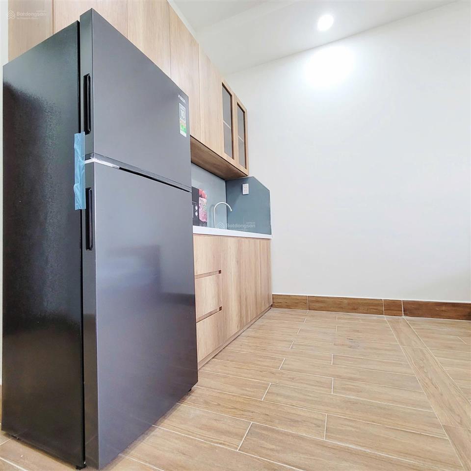 Cho thuê phòng penthouse  đầy đủ nội thất  thang máy tận phòng