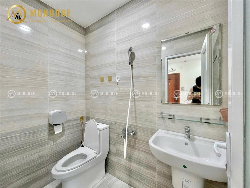 Căn hộ 2 phòng ngủ gần hoàng hoa thám phường 13 tân bình gần etown cộng hoà  toà nhà thang máy mới