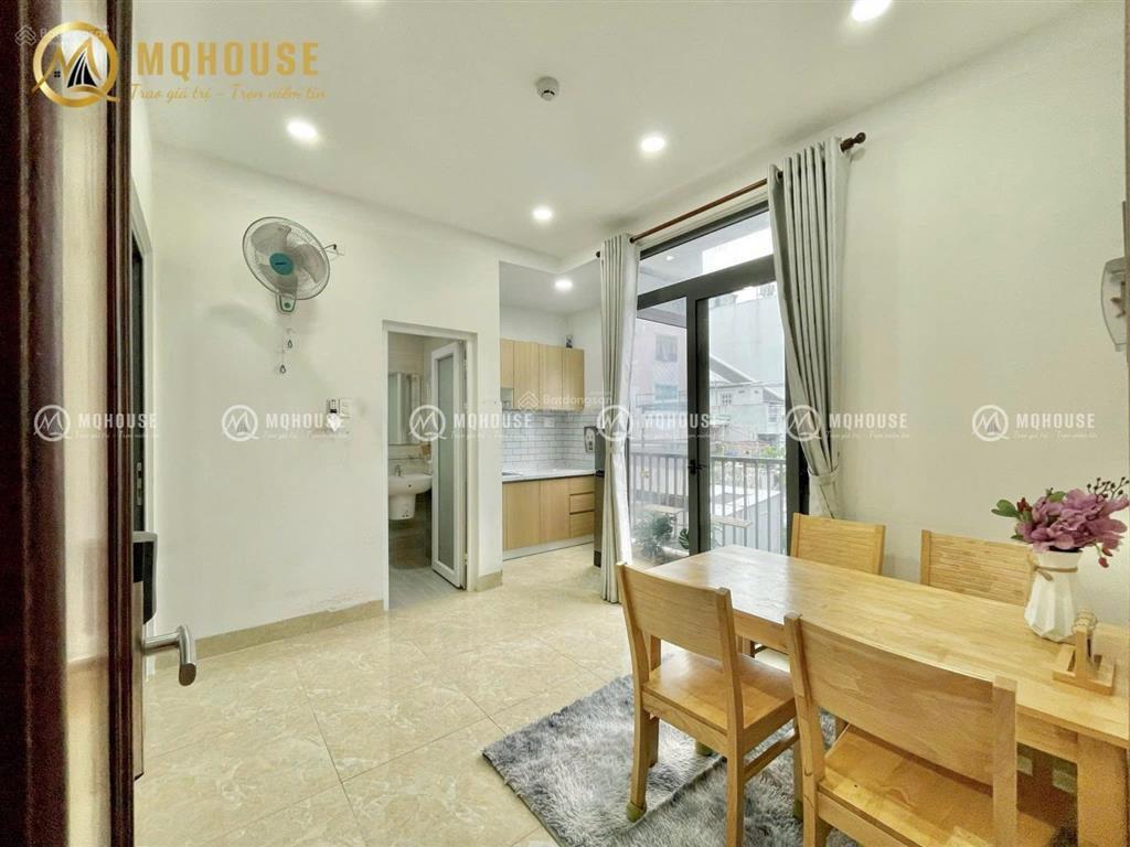 Căn hộ 2 phòng ngủ gần hoàng hoa thám phường 13 tân bình gần etown cộng hoà  toà nhà thang máy mới