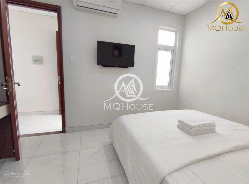 Căn hộ 1 phòng ngủ ban công rộng 40m2  ngay ngã tư bảy hiền  tòa nhà thang máy bảo vệ 24/7