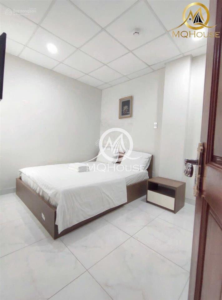 Căn hộ 1 phòng ngủ ban công rộng 40m2  ngay ngã tư bảy hiền  tòa nhà thang máy bảo vệ 24/7