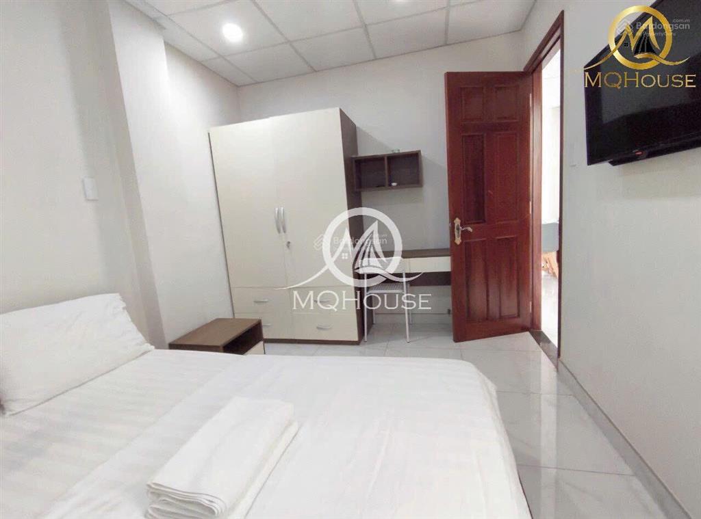Căn hộ 1 phòng ngủ ban công rộng 40m2  ngay ngã tư bảy hiền  tòa nhà thang máy bảo vệ 24/7