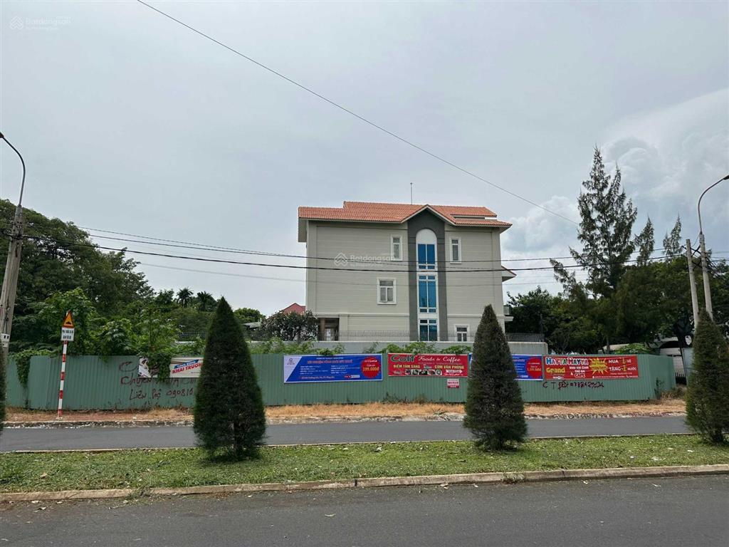 Bán đất đẹp 3 mặt tiền đường 3/2 giáp khu đô thị chí linh tp vũng tàu, giá có thương lượng