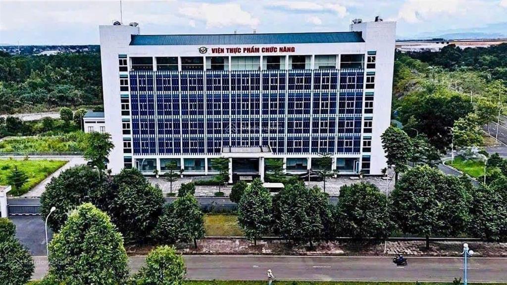 Giảm hẳn 2,5 tỷ diện tích 100m2 sổ đỏ hà nội  0976 965 ***.