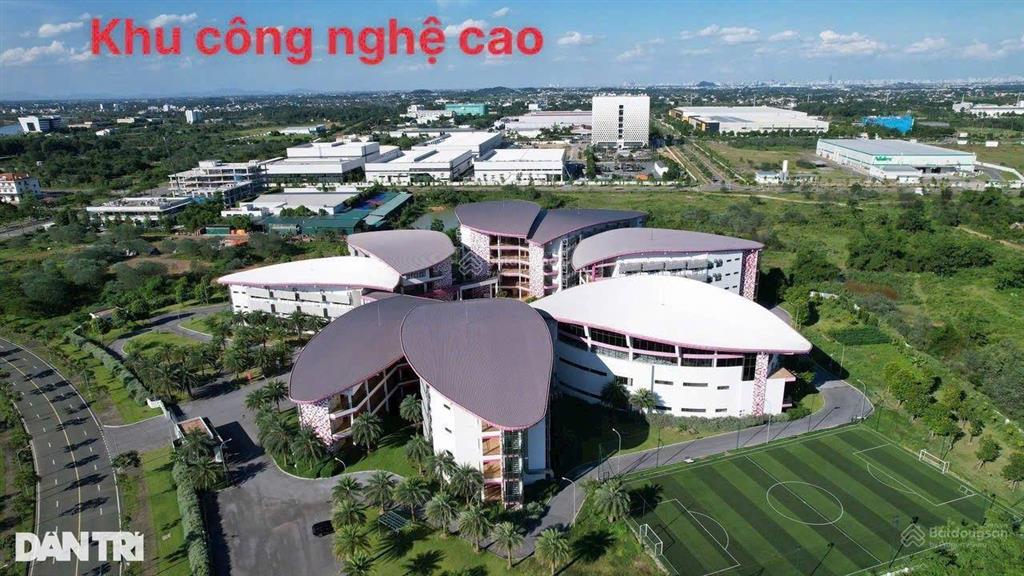 Bán gấp mảnh đất 2 tỷ 560 triệu gần đại học quốc gia hà nội 100m2 gọi ngay 0976 965 ***.
