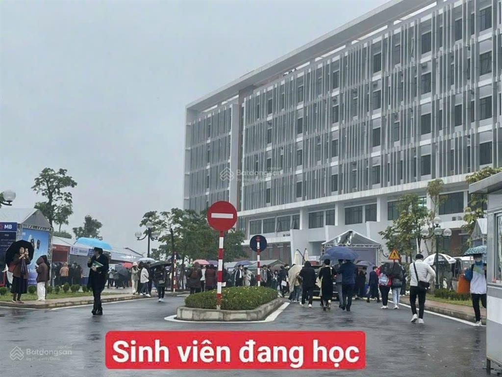 Bán gấp mảnh đất 2 tỷ 560 triệu gần đại học quốc gia hà nội 100m2 gọi ngay 0976 965 ***.