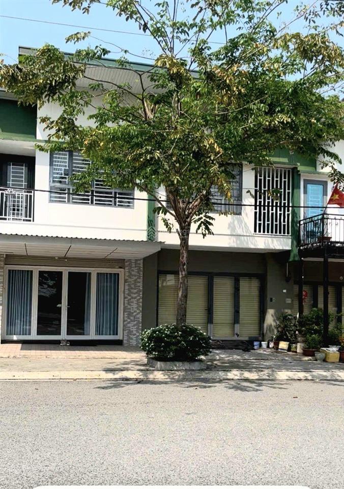 Mẫu shophouse 2 tầng siêu đẹp ngay kđt oasis city, sổ sẵn trao tay